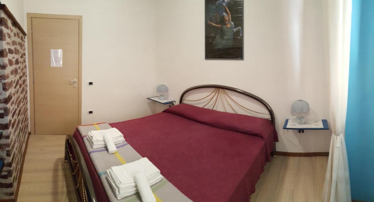 Serra E Mesu Affittacamere Magomadas ภายนอก รูปภาพ