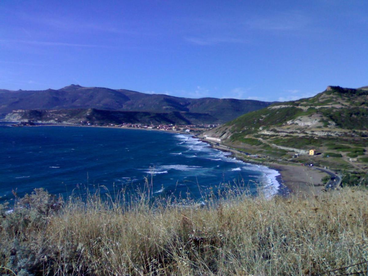 Serra E Mesu Affittacamere Magomadas ภายนอก รูปภาพ